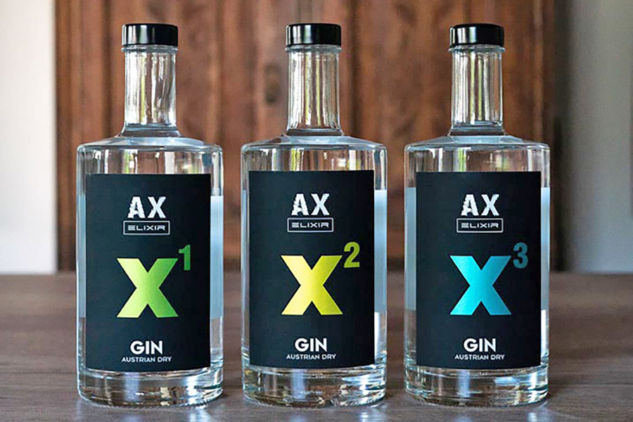 X1 Gin, der würzige, X2 Gin, der fruchtige, X3 Gin, der beerige © AX ELIXIR