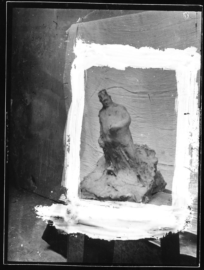 Medardo Rosso  Bookmaker, 1894  übermaltes Glasnegativ © Museo Medardo Rosso, Barzio