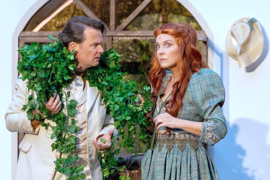 Andreas Sauerzapf (Karl Teisenhofer), Barbara Kaudelka (Katharina Haberhuber) © Robert Peres