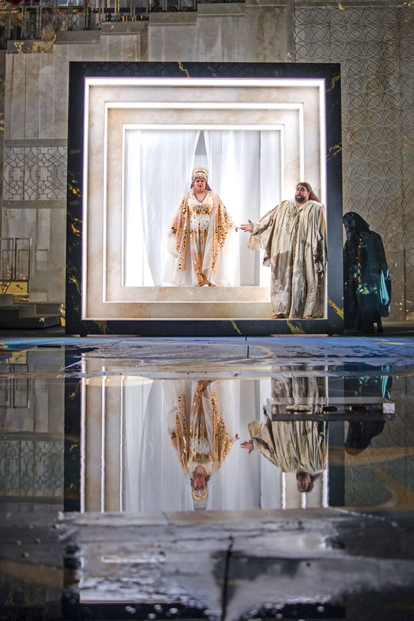 Aida und Radames in der Grabkammer © wearegiving-Tommi Schmid